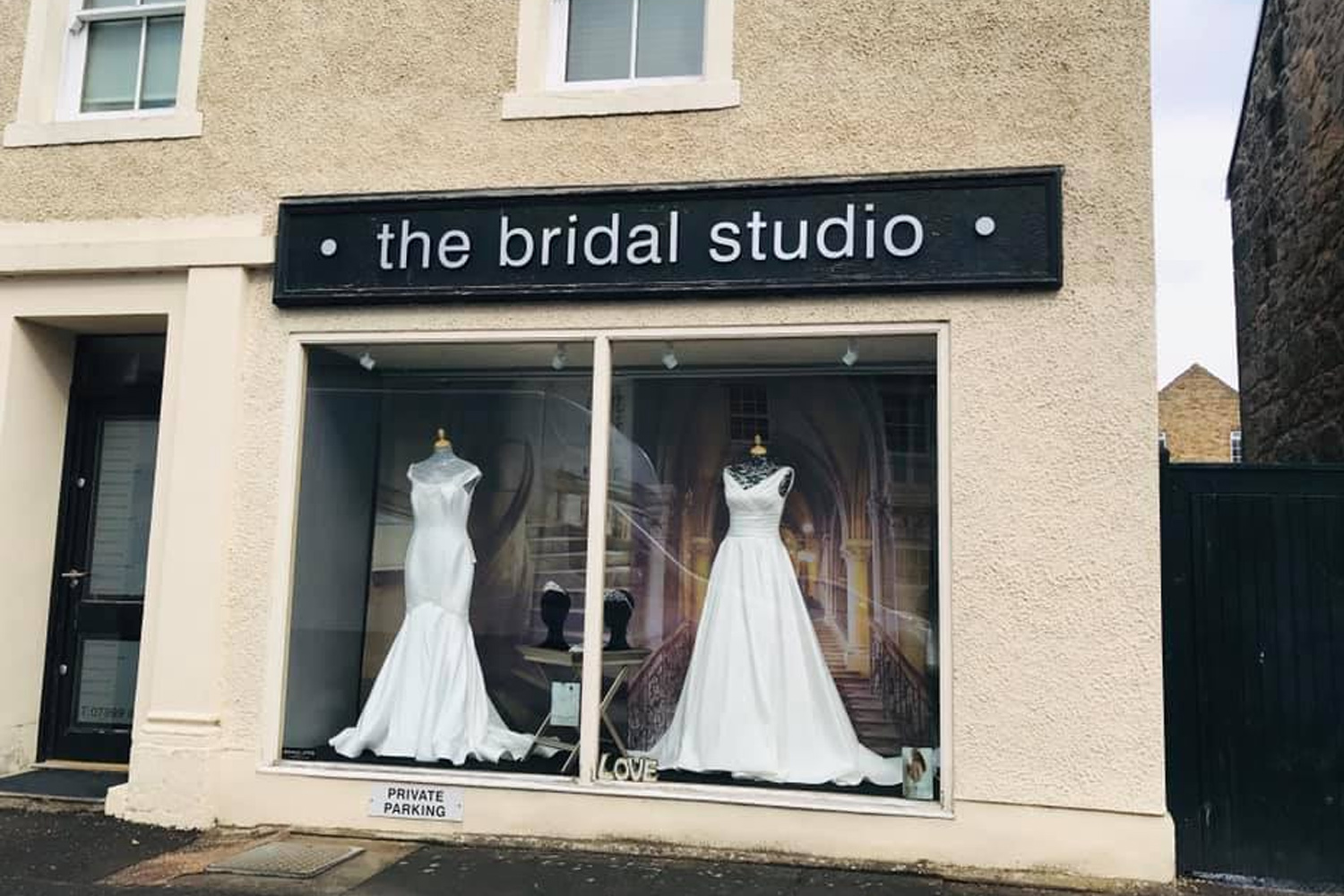 Bridal store before painted by Dingwall Decorators